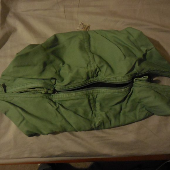 New Duex Lux Purse! Green! - Picture 1 of 4